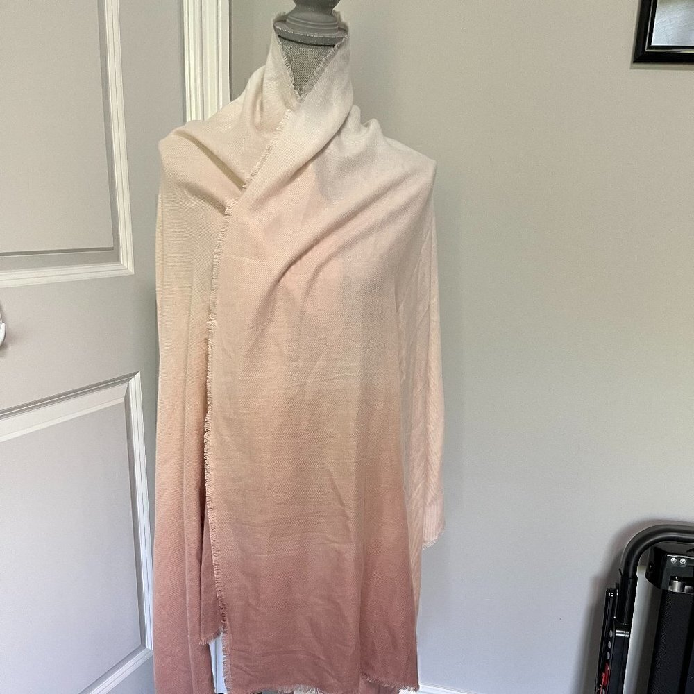 Lauren Conrad Wrap OS Pink Ombre EUC